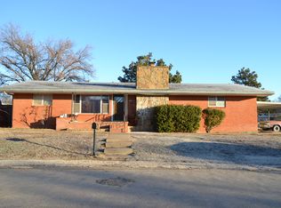 820 Washington Ave, Mountain View, OK 73062
