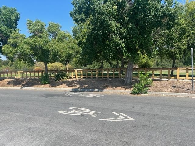2nd image of 2442 Renfield Way