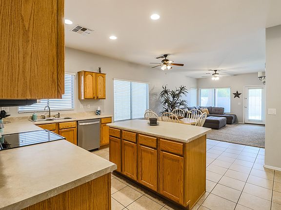4th image of 13913 N 146th Ln