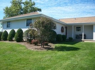 13449 S 1st St, Waterman, IL 60556