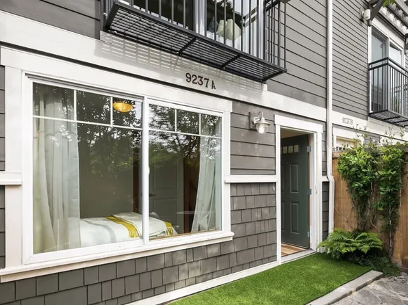 9237 17th Avenue SW #A, Seattle, WA 98106