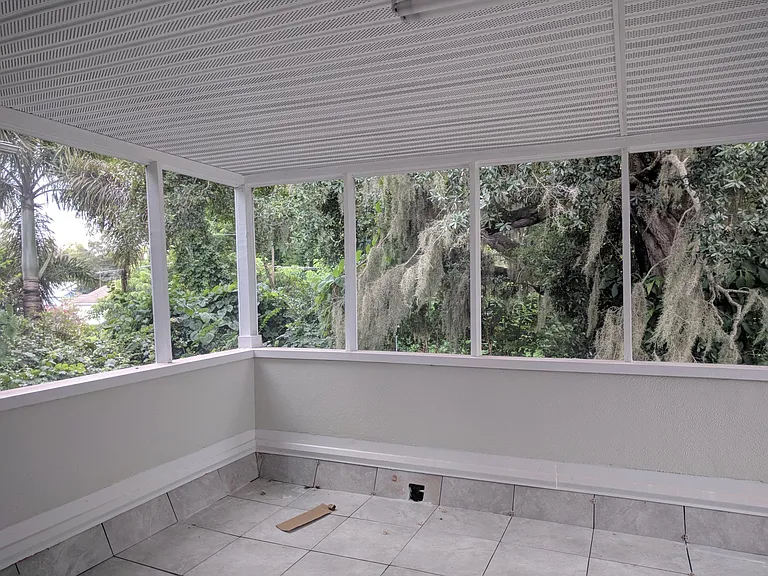 1306 E Muriel St #UPSTAIRS — Photo 14