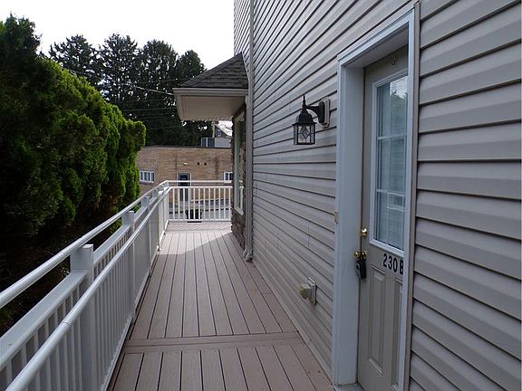 2nd image of 230 S Main St