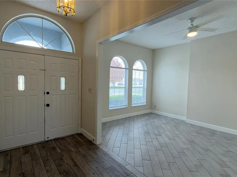 3913 Kiawa Dr — Photo 6