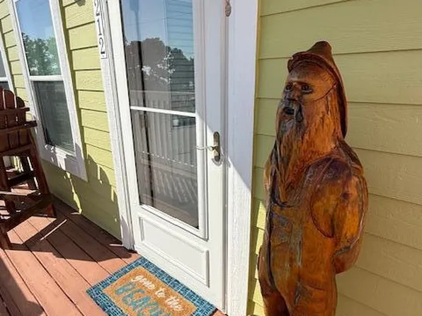 1515 E Beach Blvd #212, Pass Christian, MS 39571