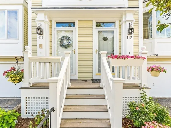 112 Abington Rd #112, Danvers, MA 01923