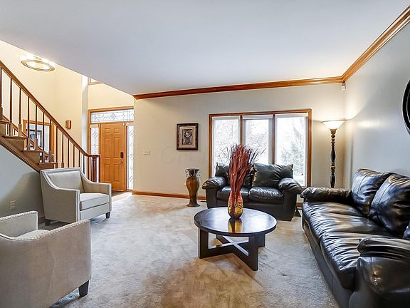 5th image of 8844 Chateau Dr