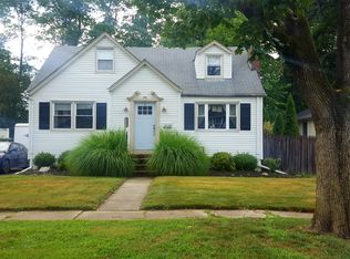 222 3rd St, Dunellen, NJ 08812