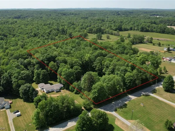 9479 Parkman Rd, Windham, OH 44288