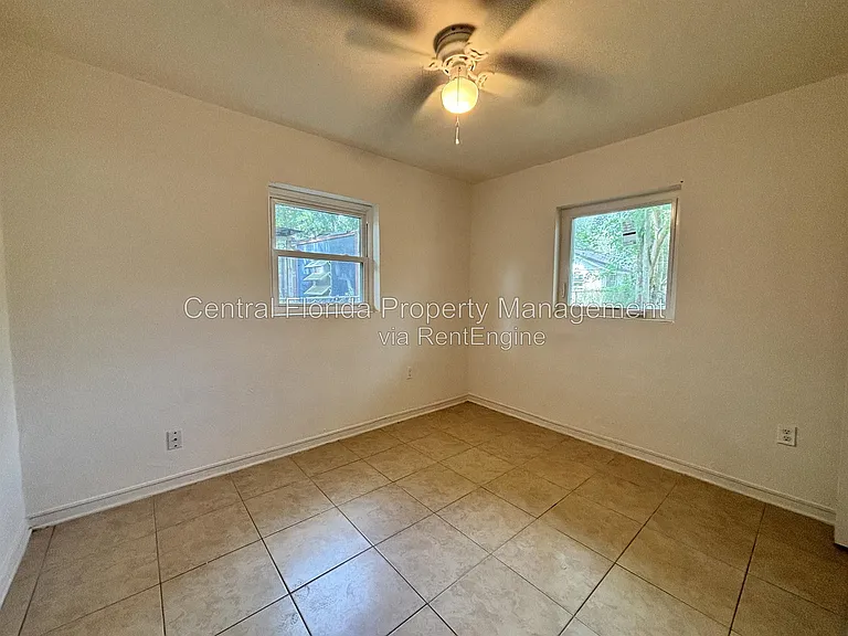 4606 Meadowbrook Ave — Photo 12
