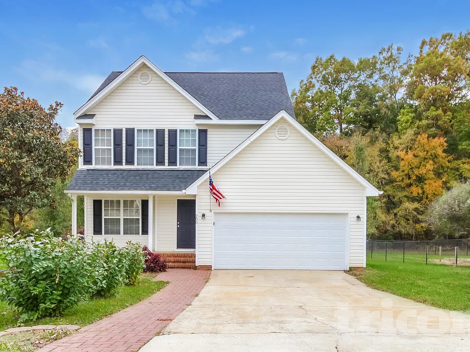 200 Falcon Rd