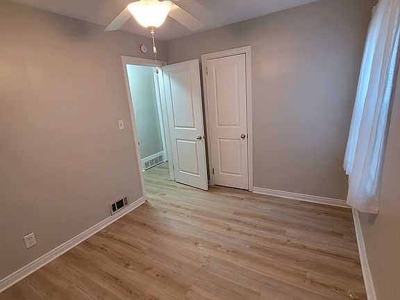 5th image of 2469 Judson Ave