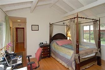 Master bedroom :: 3405 Fernwood St