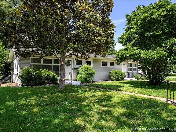 3rd image of 1515 Elliott Avenue