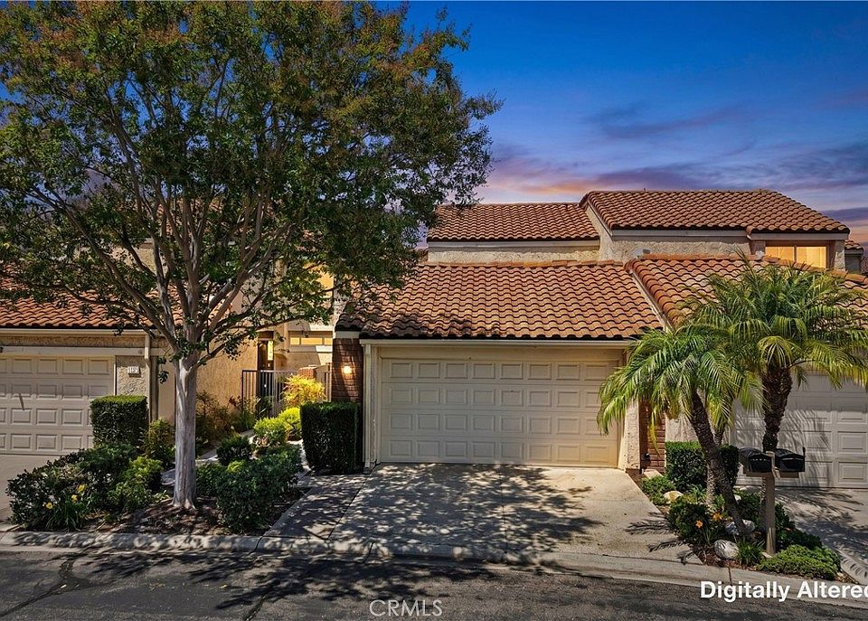 1st image of 525 Riviera Ct