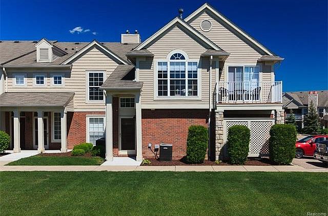 1st image of 52133 Naugatuck Dr