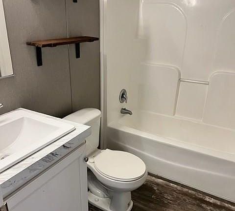 4th image of 5595 Highway 90 E #105