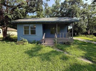 306 Hillside Dr, Chickasaw, AL 36611