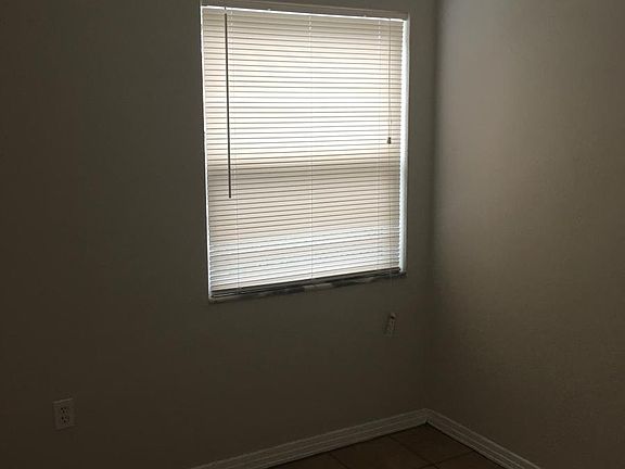 4th image of 78 W Esther St