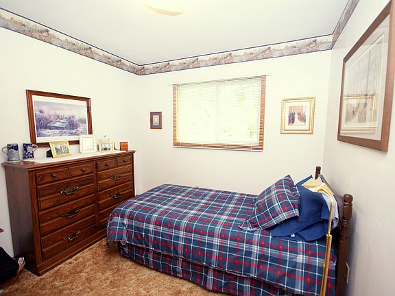 5th image of 1418 Cheryl Dr