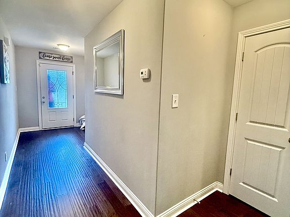 5th image of 1208 Ewing Way