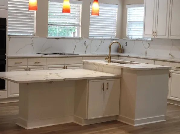 1820 W Pleasant Run Rd, Desoto, TX 75115