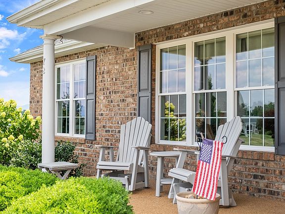 3rd image of 72 Briar Creek Cir