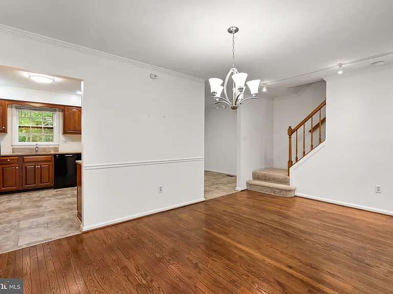 11017 Cedarwood Dr — Photo 8