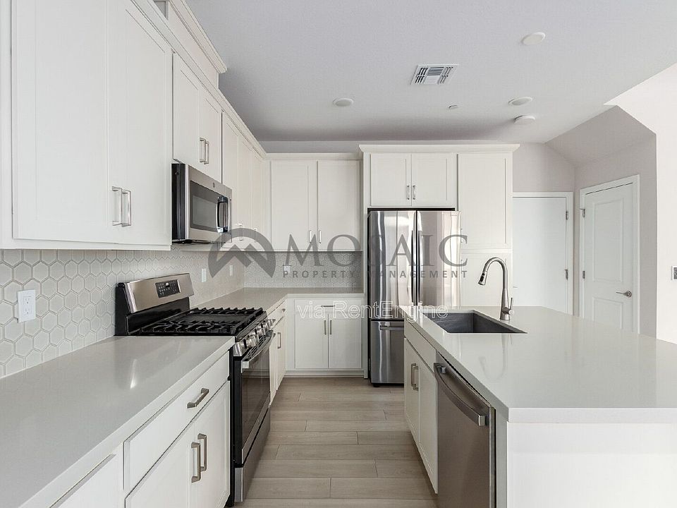 1st image of 680 E Ginko Ave #103