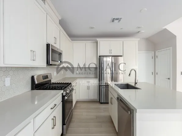 680 E Ginko Ave #103, Gilbert, AZ 85297