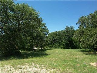 5th image of 400 Briarwood Dr