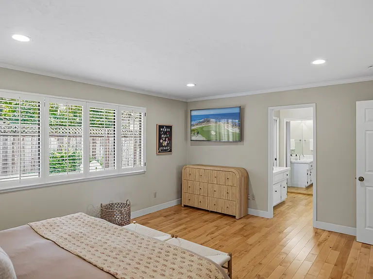2865 Lasauen Rd — Photo 16