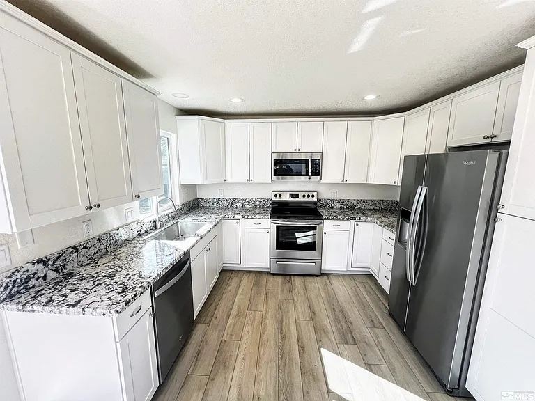 4420 Camino Lindo Way — Photo 16