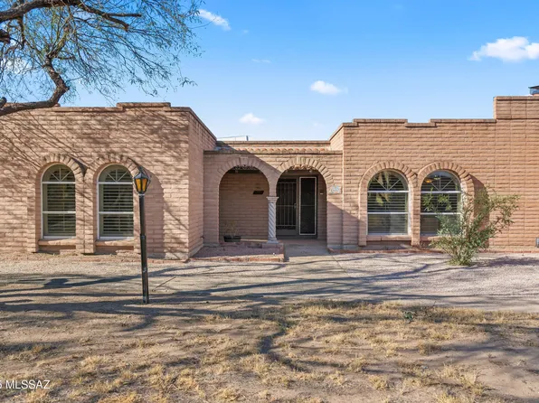 2402 N Shade Tree Cir, Tucson, AZ 85715