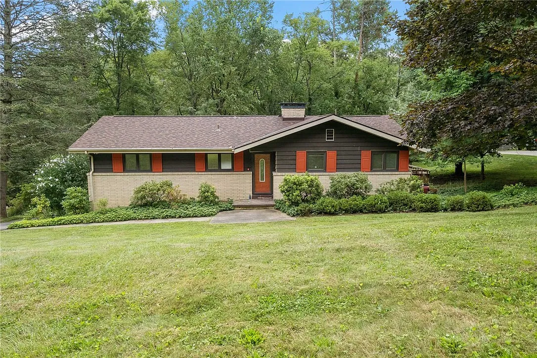 603 Greenspring Dr photo 1
