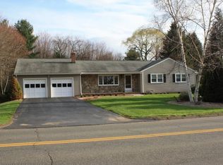 95 Hills St, Manchester, CT 06040