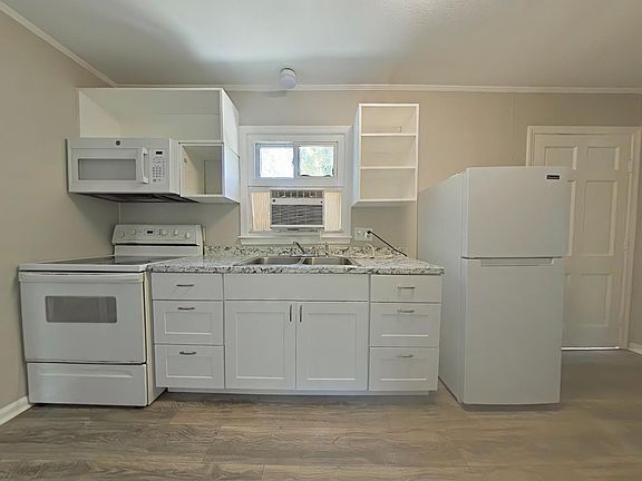 2nd image of 532 Homewood Ave APT D