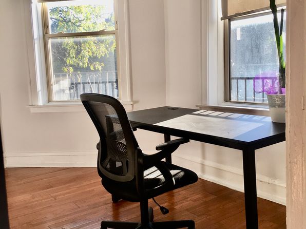 5235 N Damen Ave APT 2