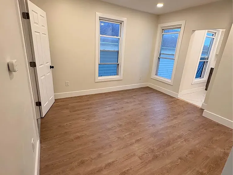 352 Bergen St #G2 — Photo 6