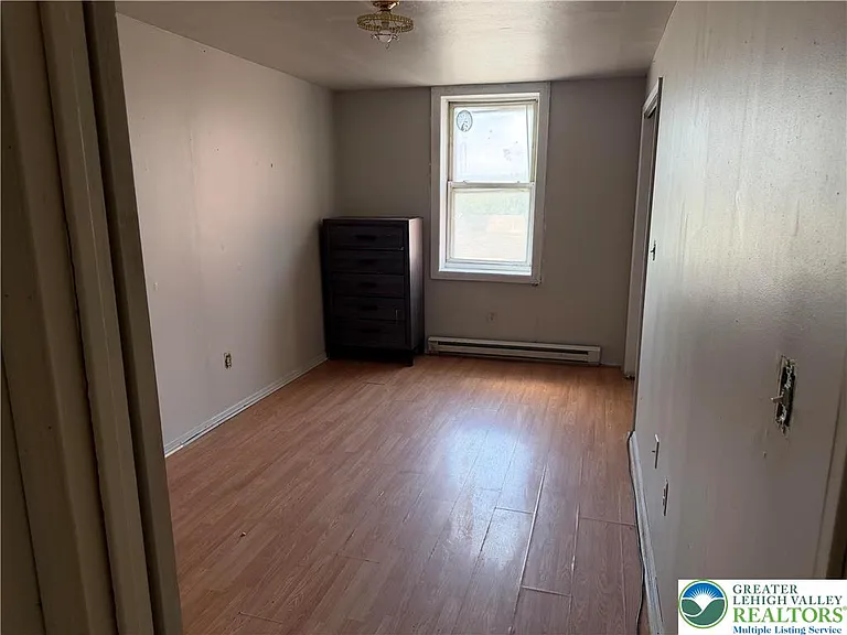 177 W Tilghman St — Photo 8