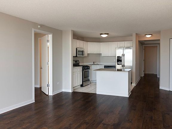 4th image of 540 N Dearborn St #W2612