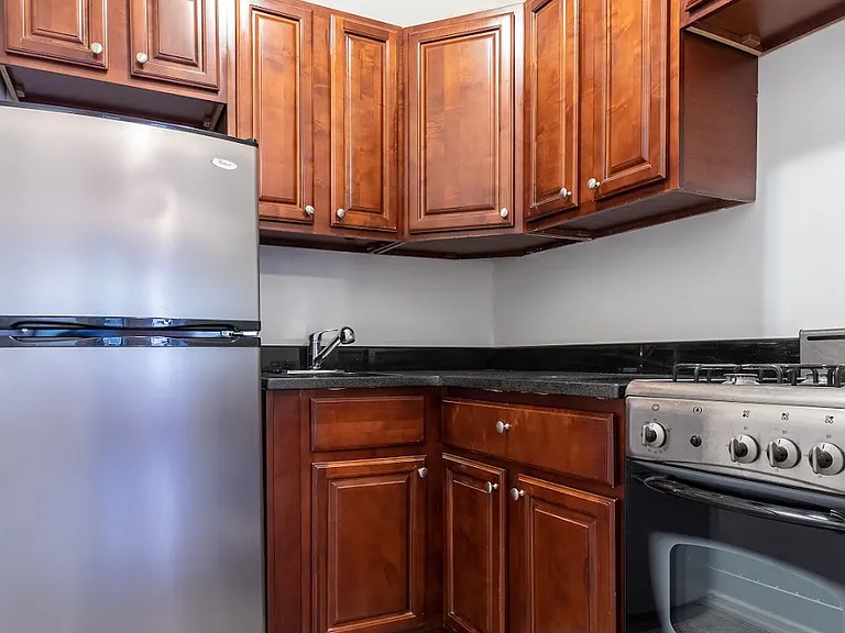 107 Saint Marks Pl #3E — Photo 4