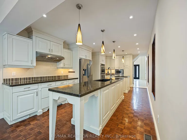 12 Donwoods Dr — Photo 13