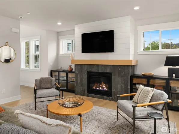 14834 NE 143rd Place #12, Woodinville, WA 98072