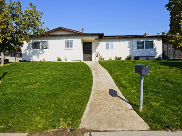 3206 Candlewood Dr, Bakersfield, CA 93306