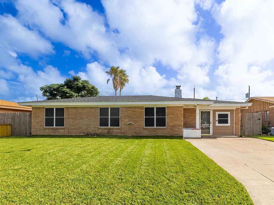 1st image of 629 Bel Air Dr