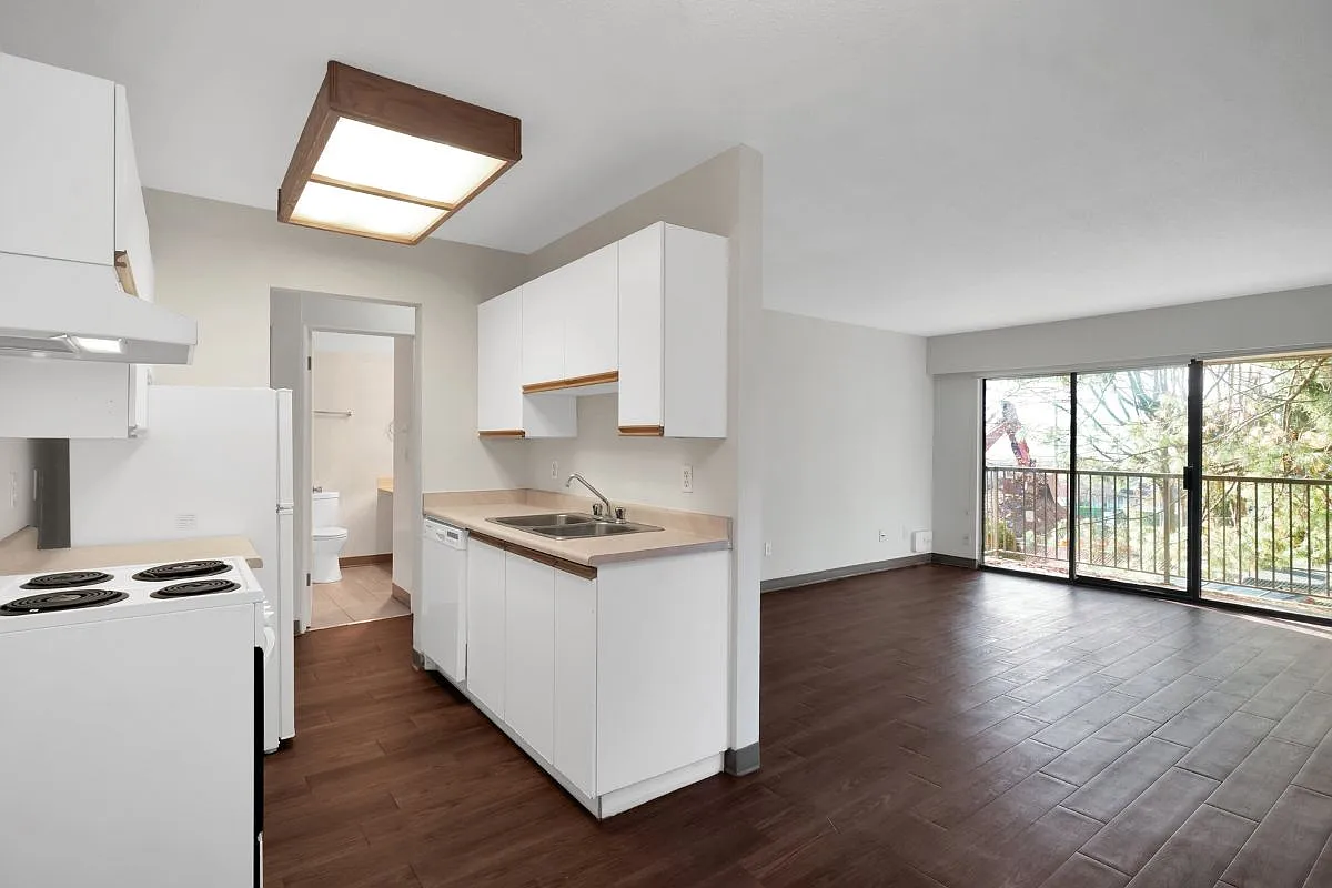 Princeton Place Apartments — Photo 1