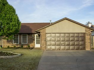 1013 Westchester Dr, Enid, OK 73703