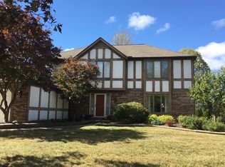 18344 Heritage Trl, Strongsville, OH