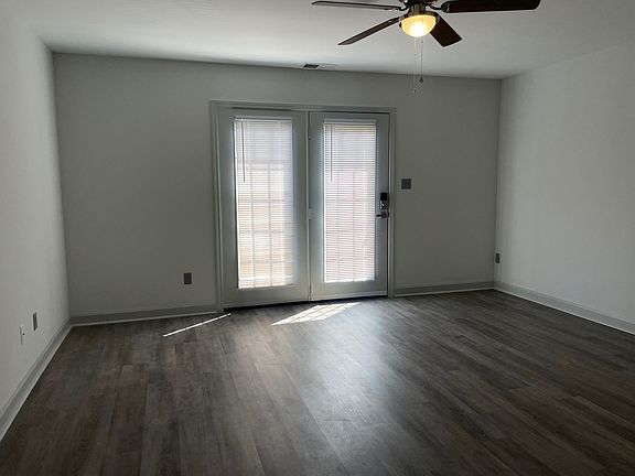 4th image of 2934 Forest Park Dr #A